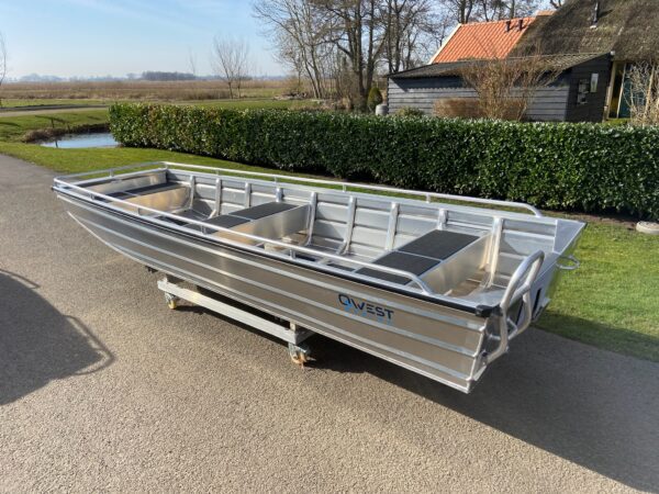 Qwest F401 aluminium platbodem jon boot