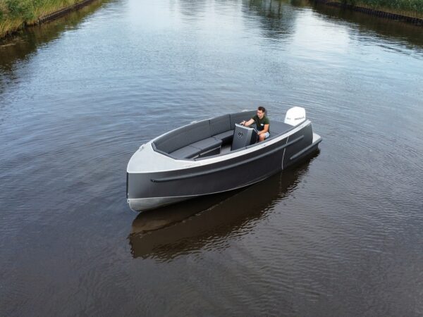 AluShip S-TNDR 670 aluminium boot